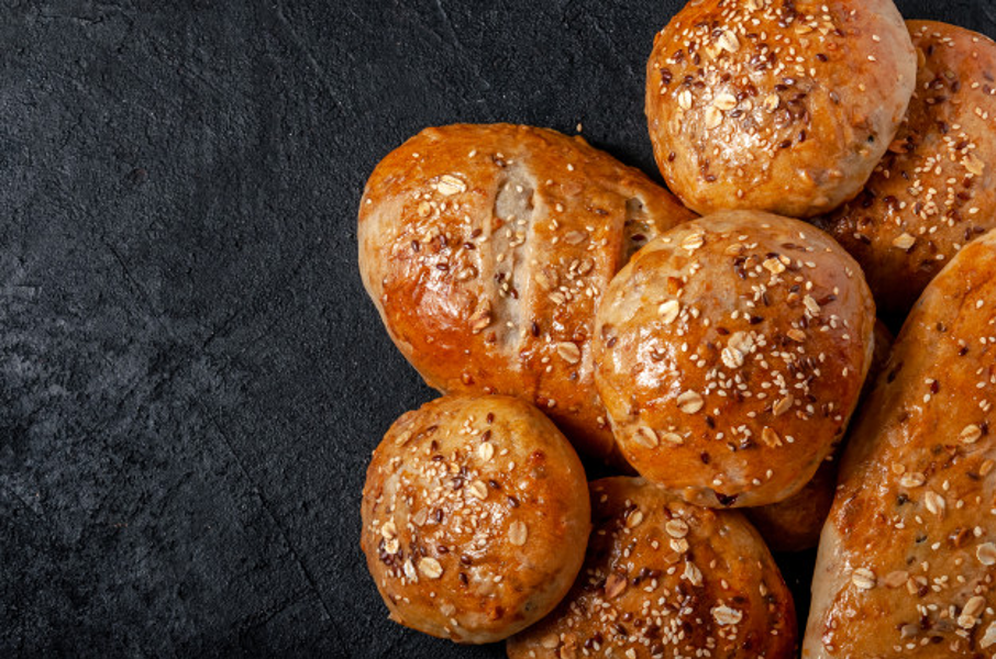 Brötchen mit Gruyère Käse