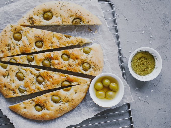 Olivenbrot mit Oregano